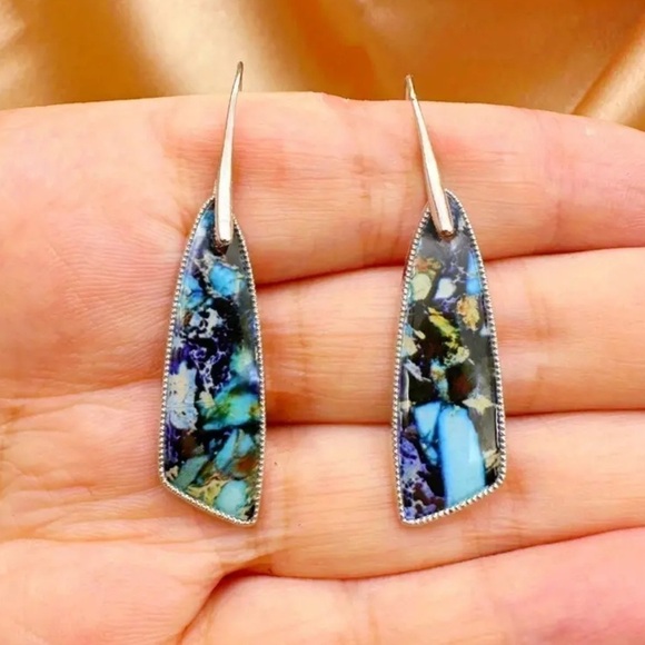 Women’s Retro Bohemian Geometric Resin Dangle Earrings - NWT - Picture 2 of 4